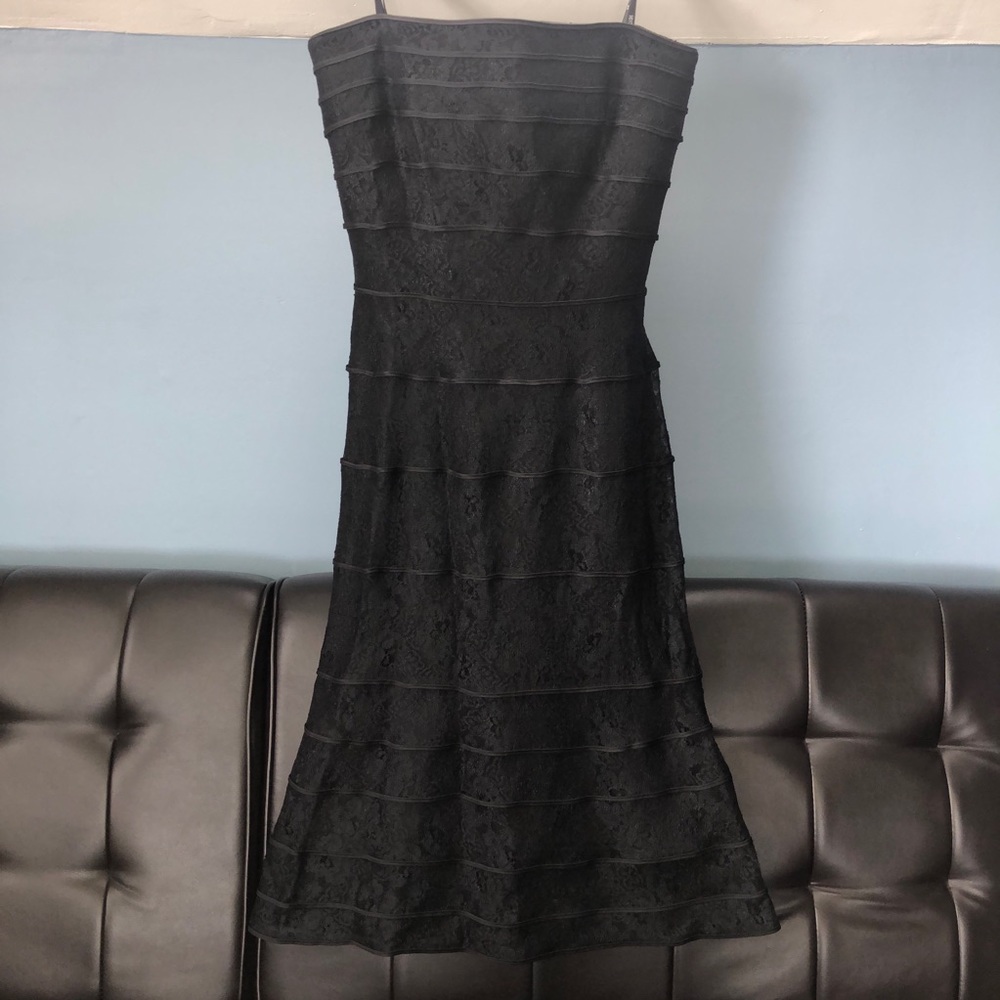 Tadashi Shoji Black Lace Strapless Cocktail Dress